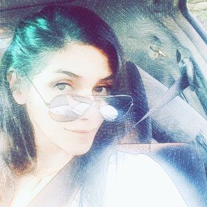 Meet your Posher, Mayra